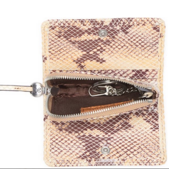 - Nwt - - Hobo  GENUINE LEATHER snakeskin - Picture 2 of 3